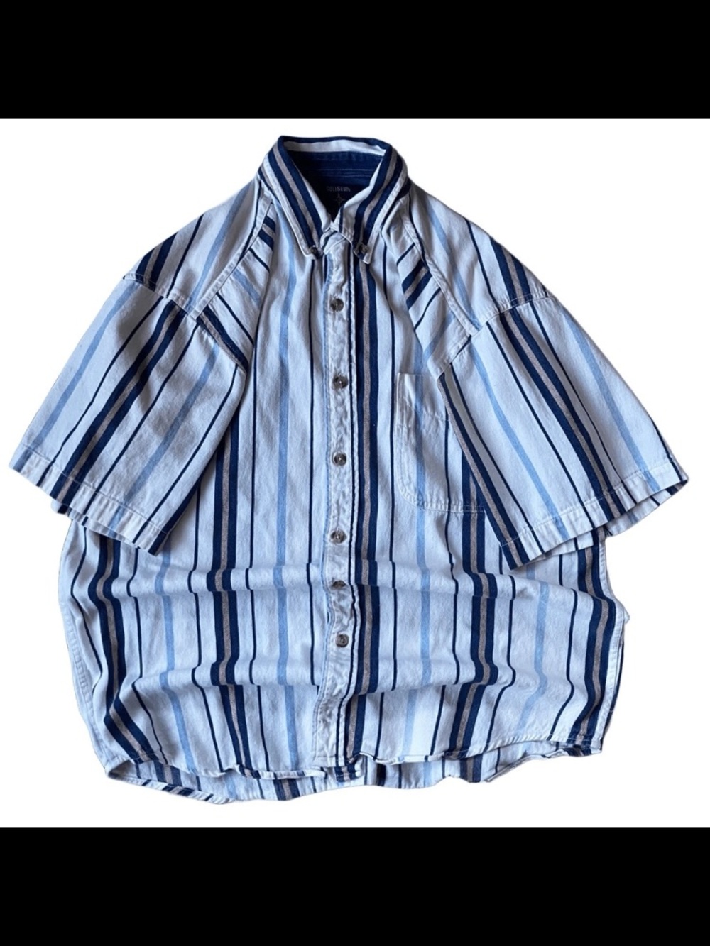Vintage Coliseum Medium Vertical Stripe Short Sleeve Collared Shirt